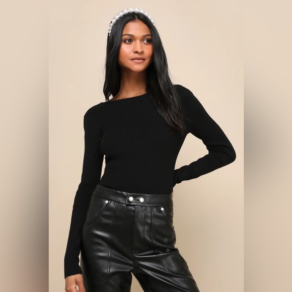 BNWT Lulus Pearly Perfection Black Ribbed Pearl Scoop Back Long Sleeve Top - Picture 2 of 6